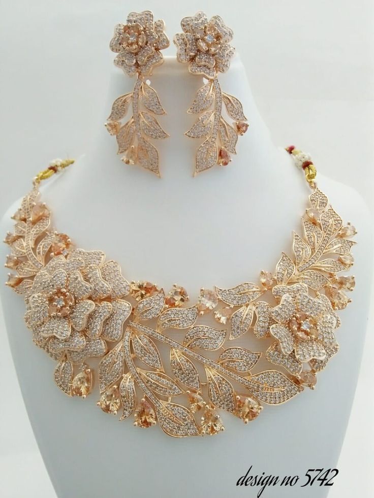 Luxury jewelry hero 2